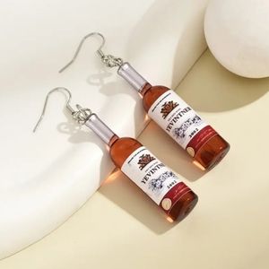 NIB Vintage Wine Bottle Charm Earrings